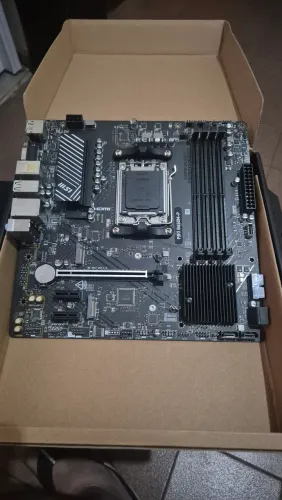 Placa-mãe MSI PRO B650M-P AMD AM5