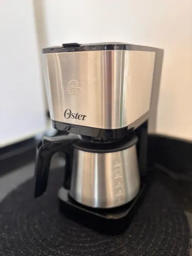 Cafeteira Elétrica Jarra Inox 1,2 Litros Oster Ocaf650 Cor Cinza