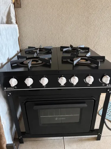 VENDO FOGÃO INDUSTRIAL 4 bocas + forno
