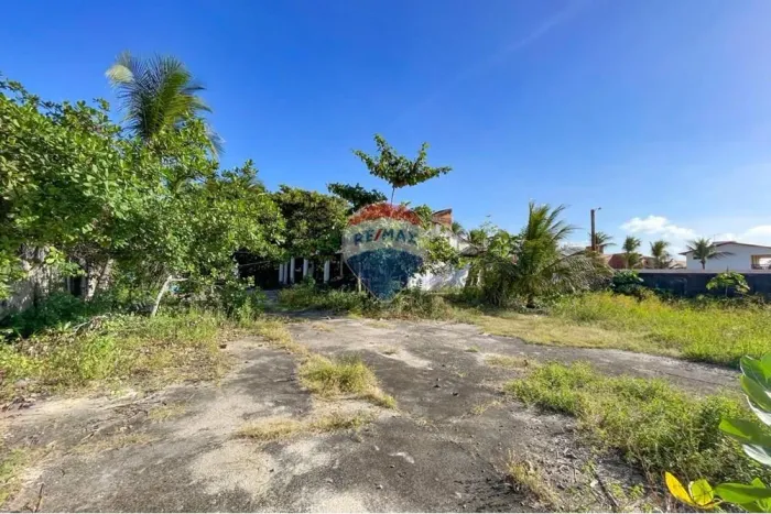 Terreno Beira-Mar: Oportunidade no Ceará!