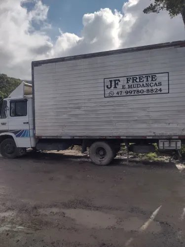 JF.. fretes e mudanças 