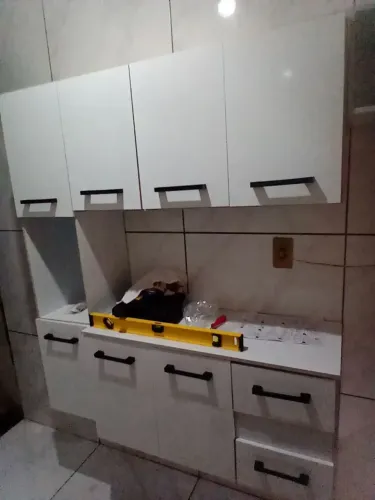 Montador de móveis, Fretes e carretos.