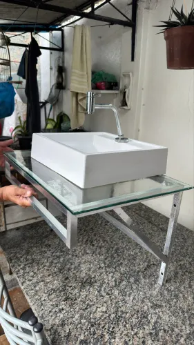 Vendo Cuba, suporte e torneira