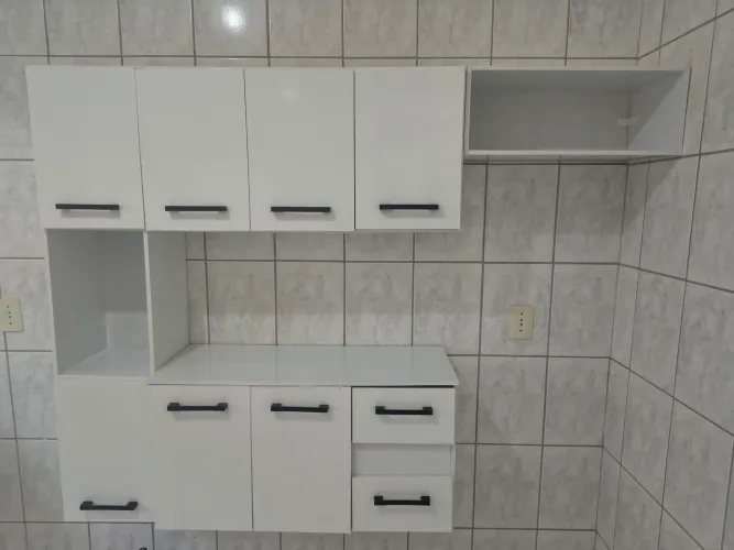 ARMÁRIO COZINHA ESTADO DE NOVO. BOTUCATU