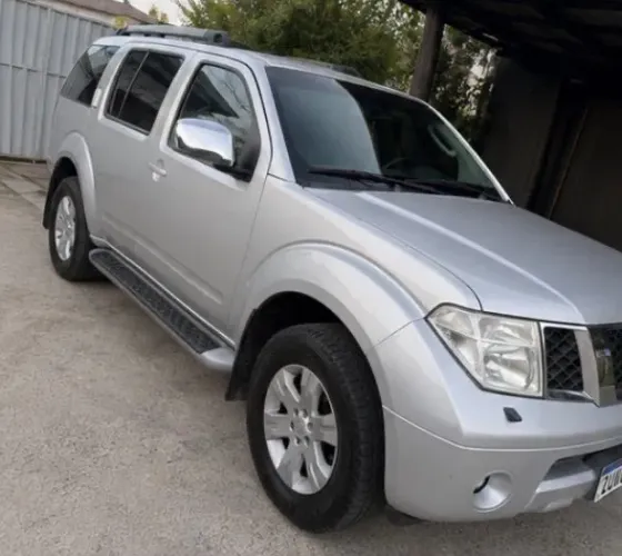 Nissan Pathfinder LE 2.5 16V TDI Diesel AUT 2006