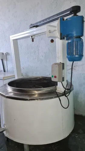 Panela industrial 300 litros com agitador e queimador a gás