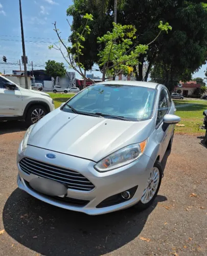 Ford Fiesta Sedan SE 1.6 16V Flex 4P 2014