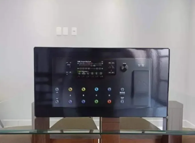 Pedaleira Line 6 Helix LT