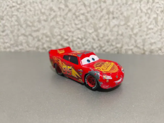 Relâmpago McQueen Disney Pixar carros Die-Cast da Mattel miniatura