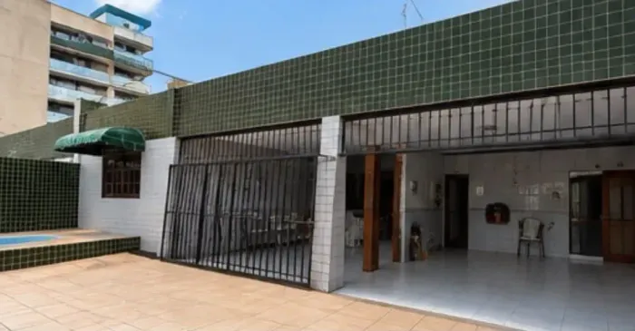 Casa à Venda 364m² 6 Quartos Piscina Cabo Branco/João Pessoa