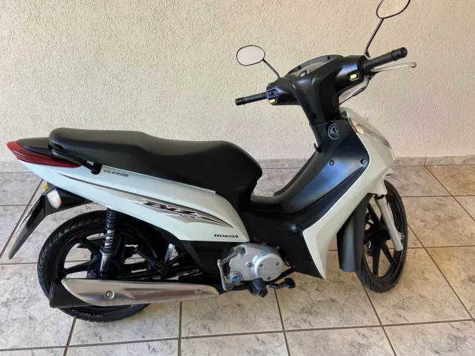 Honda Biz 2016 - Baixa quilometragem