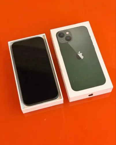 iPhone 13 com 256GB, bateira 60% saúde