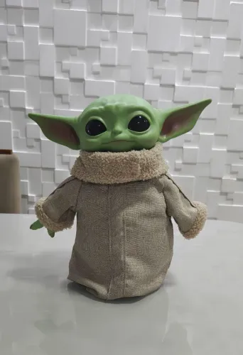 Boneco Baby Yoda Star Wars Grogu Disney original 25 CM