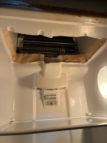 VENDE-SE GELADEIRA
