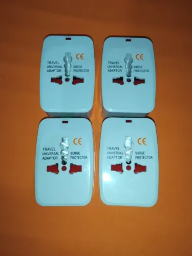 Adaptador Tomada Universal Para Viagem Internacional 127/220V 10A - 4 Peças