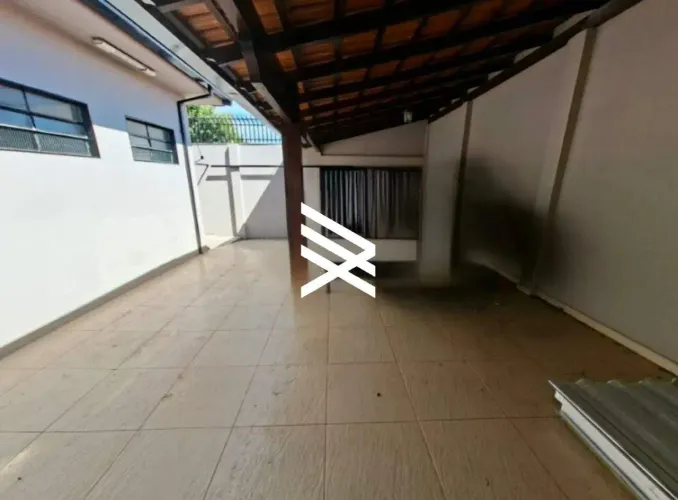 Casa residencial com 3 quartos para alugar no Jardim Patrícia, Uberlândia