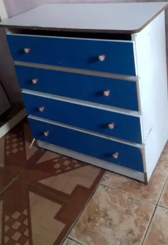 Cômoda usada 