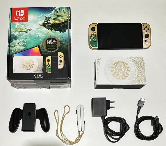 Nintendo Switch OLED Edição Especial Zelda Tears of the Kingdom Desbloqueado