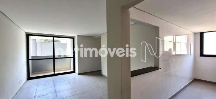 Apartamento de 2 Quartos com Suíte, Varanda e 2 Vagas Próximo ao Minas Tênis Clube II