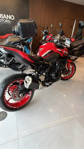 Z 900 Moto impecável com apenas 7.000 kms