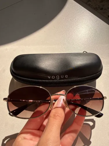 Óculos de sol | Vogue