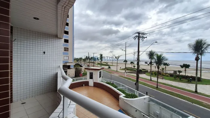 Apartamento à venda na Vila Caiçara em Praia Grande Frente Mar
