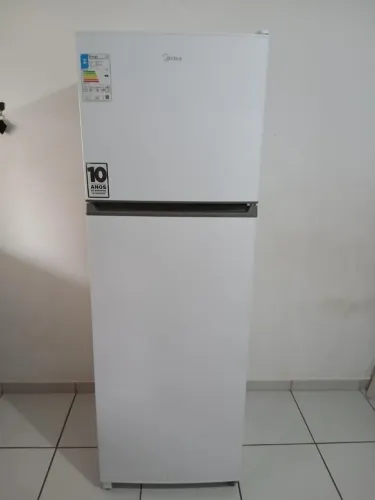 Geladeira Midea 294L 220V Estado de Nova