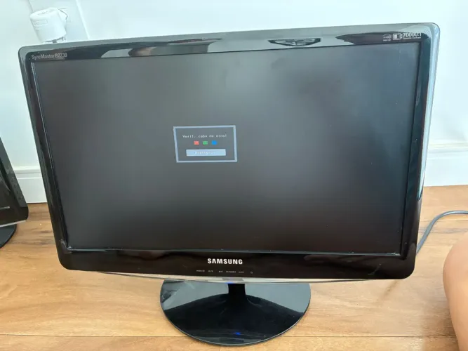 Monitor Samsung SyncMaster B2230 Full HD 21,5 Polegadas