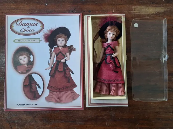 Madame Bovary Boneca Damas da Época Planeta DeAgostini 