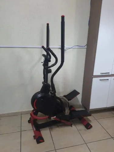 Elíptico GENIS Fitness