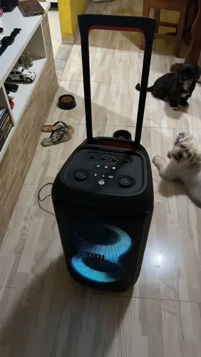 JBL 320