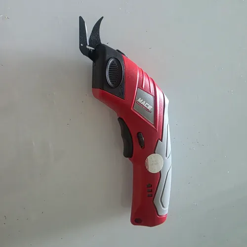 Tesoura elétrica MACE