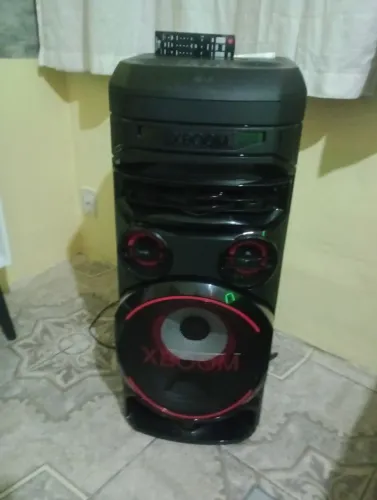 Caixa de som lg