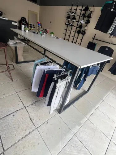 Vendo essas coisas da minha loja 