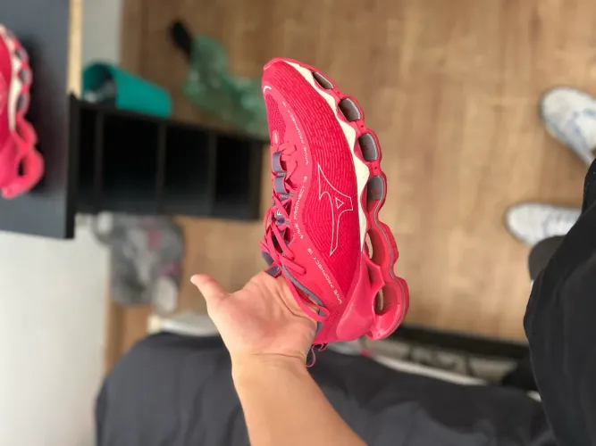 Mizuno Wave Prophecy 13