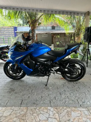 Suzuki gsxs1000 venda ou troca