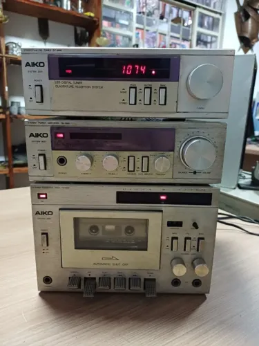 Aiko 3000 Tape Deck + Tuner + Amplificador Todos Ok (Usado)Aiko 3000 Tape Deck + Tuner + A