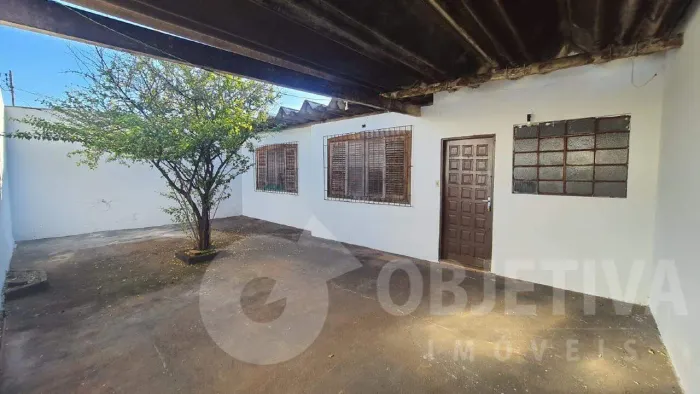 Casa à venda, 2 quartos, 1 vaga, CIDADE JARDIM - UBERLANDIA/MG