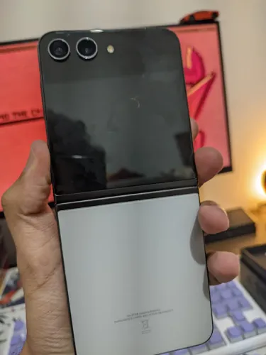 Galaxy Z Flip 5 - Bom estado