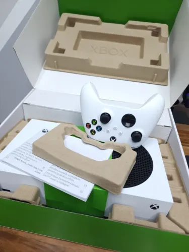 Xbox Series S 512GB Completo na Caixa + NF + Game Pass e Jogos