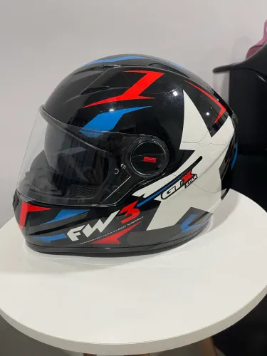 Capacete estrela fw3