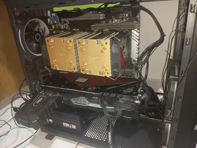 Dual xeon 2680v4 com 32 de ram leia