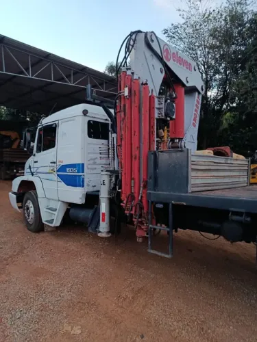Caminhão munck