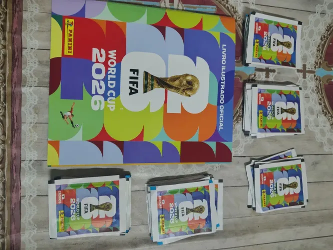 Álbum da copa FIFA 2026 + 70 figurinhas + 45 envelopes