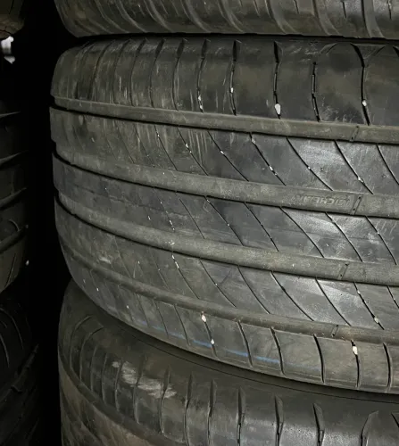 Jogo de pneus 18 ix35 , Compass , Outlander 225/55 R18 Michelin semi novos