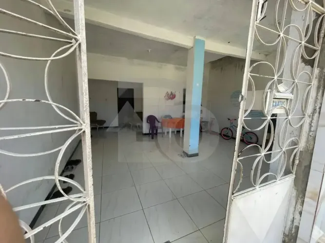 Casa no Parque dos Faróis com 3 Quartos, sendo 1 Suíte.