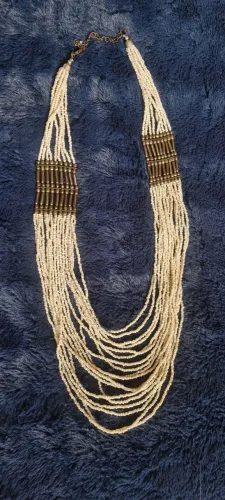 Maxi Colar de Miçangas Off-White Boho / Ouro Velho - Semi Novo