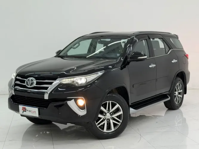 Toyota Hilux SW4 4X4 2.8 Diesel 2017