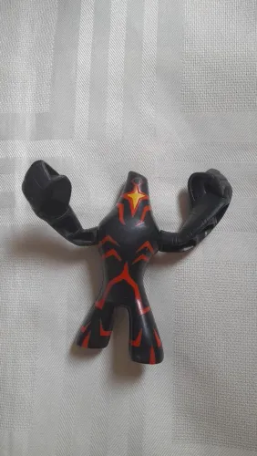 Boneco ben 10 McDonald's 