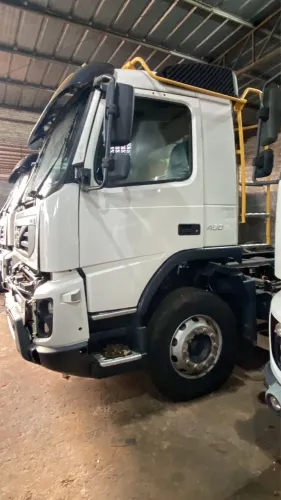 Lote de caminhões Volvo FMX 460 6x4 